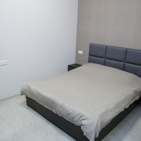 "Royal" Apartment #2 Erevan Esterno foto
